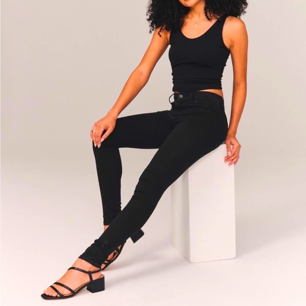 A&F Mid-Rise Jean Jeggings 26/2L
